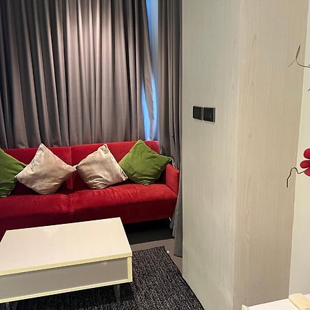 Naiharn Relife By Nataly Apartment Nai Harn Exterior foto
