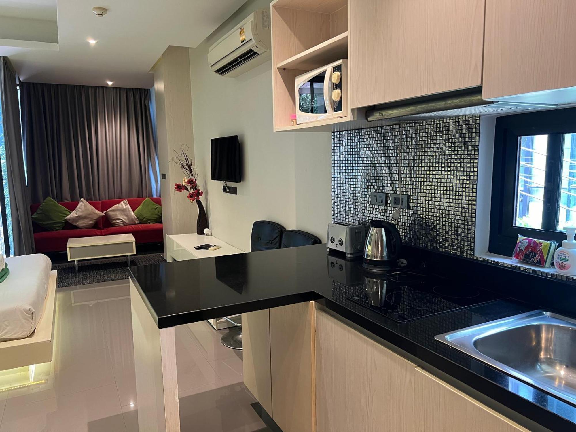 Naiharn Relife By Nataly Apartment Nai Harn Exterior foto